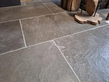 Castle Stone Taupe Natural 60x90 cm Geborsteld