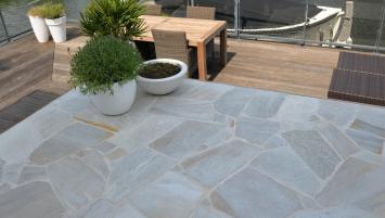 Brasil White Flagstones dikformaat 2,5-4 cm dik